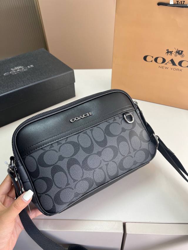 Coach蔻驰相机包斜挎包 真是超级百搭 质感又好 简直就是性价比之王！ T-17尺寸24×15配盒