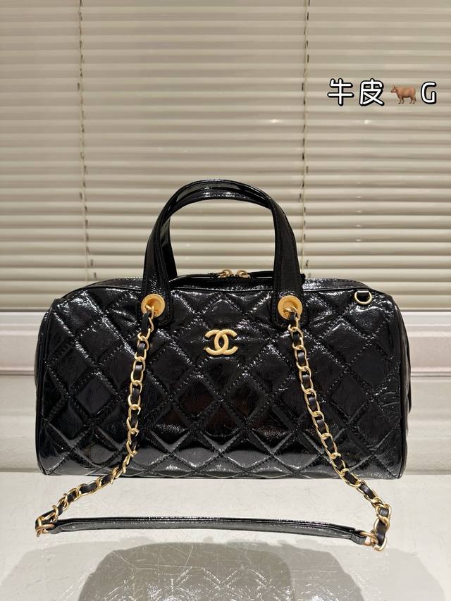 头层皮 Chanel25S手提包 慵懒随性又好背 上身满满的惊喜 高级慵懒又随性 彻底心动的一只 Size： 31.16Cm