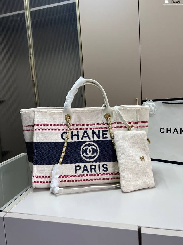 香奈儿沙滩包 任何搭配都能够轻松驾驭 低调有质感 容量也很可 D-45尺寸38×30