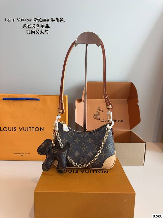 配礼盒. 迷你牛角包 Lv老花牛角包 单肩斜挎中古 Vintage包包V老花村上隆限定薇薇安女包Lv老花限定 ！超美！好多网红潮人都在背 单肩斜挎背这款包看着简