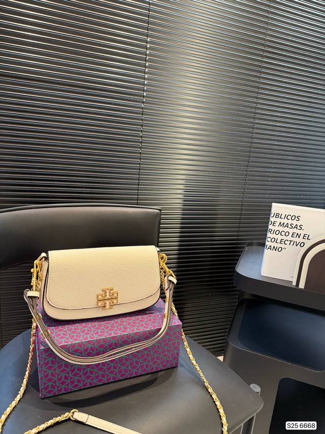 配折叠盒子 托里伯奇腋下 轻便实用，休闲通勤高级懦懒风甜酷风都搭配大衣西装衬衫毛衣都尺寸：22 13 货号6668