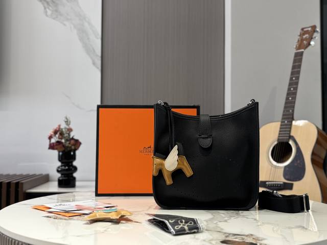 全套礼盒包装！牛皮！ 慵懒风代表 爱马仕Evelyne太香了吧 25Cm