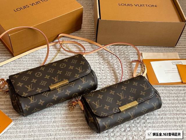 Iv入门经典款Lv晚宴 超难买的Favorite . 超级实用都可以毫不夸张的塞进去给Like就可以0 搭配风格:两个字“百搭”可以斜挎、单肩手拿 7000 鱼