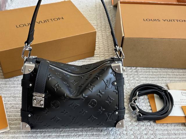 复刻版 Size：23*16Cm 超时空爆款 Lv 23王炸新款包Trunk 谷爱凌 走秀小软箱S来了终于 超级洋气 Upupup 搜索Lv 软箱子 盒子 全套