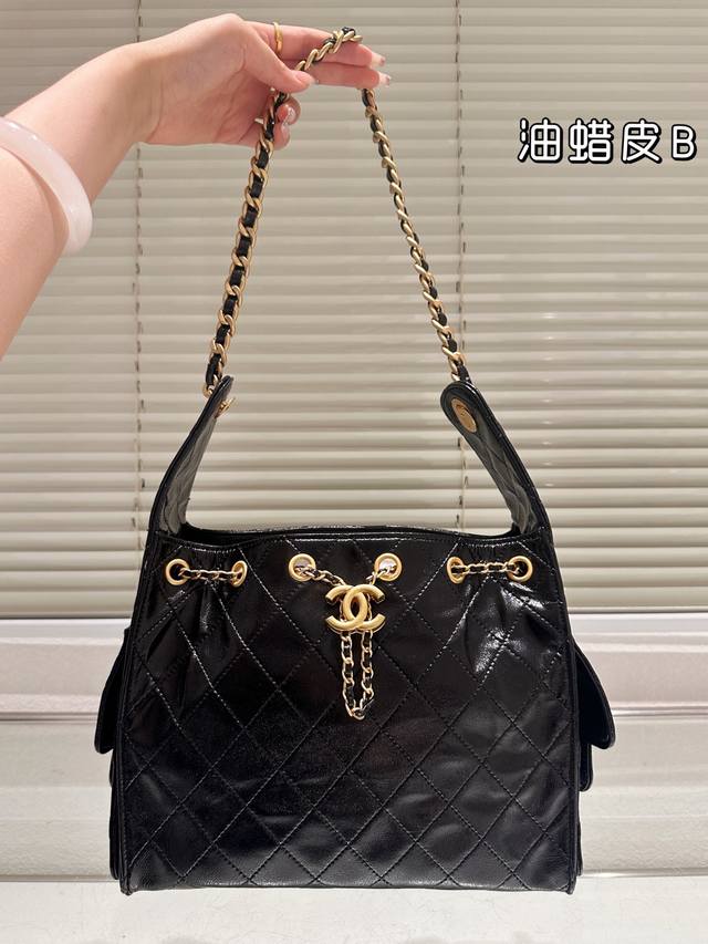 复刻版 油蜡皮 Chanel 25S 牛皮Hobo流浪包 香奈儿 Chanel 牛皮刺绣购物袋出货｜超级柔软，亲感特别好！内里采用同质量牛皮料！超级好物，等你来