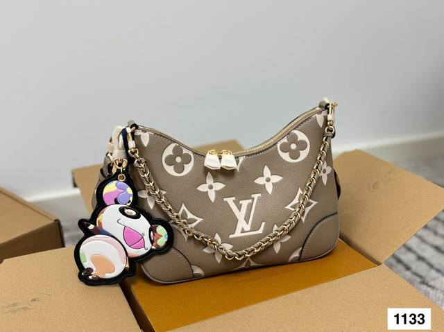 配礼盒 Size：29*16Cm L家 中古款牛角包 Vintage 经典单肩包 配置肩带链条 单肩斜挎都无敌好看百搭！