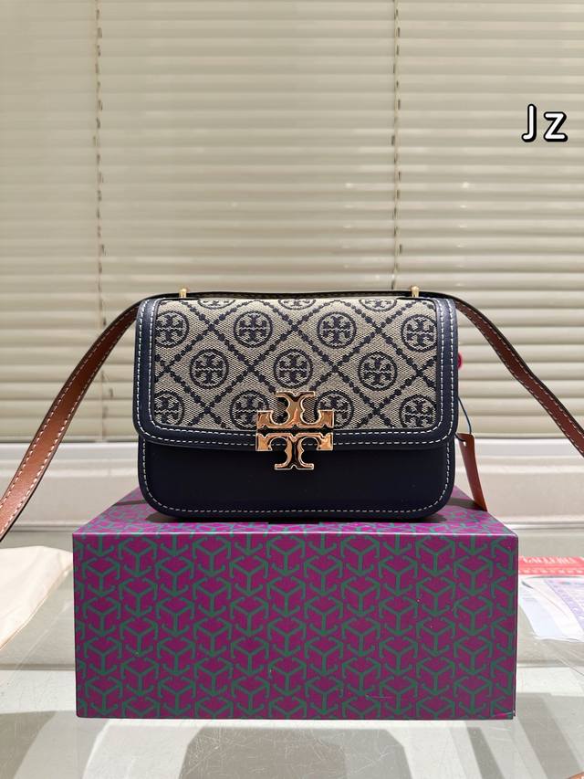 配盒子 Size：18.13Cm Tb 托里伯奇 豆腐包 颜色高级，精致秀气！ 真的超舒服！ 气质满分！