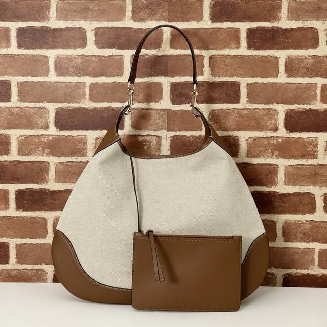 专柜品质，顶级原单货，实物实拍！款号815924帆布 浅棕，尺寸：宽49X高46X侧宽4Cm，