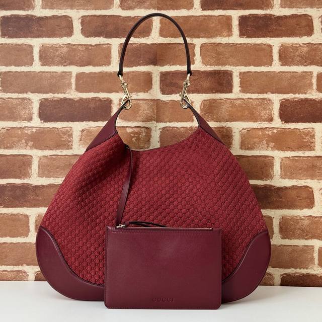 专柜品质，顶级原单货，实物实拍！款号815924酒红压字，尺寸：宽49X高46X侧宽4Cm，