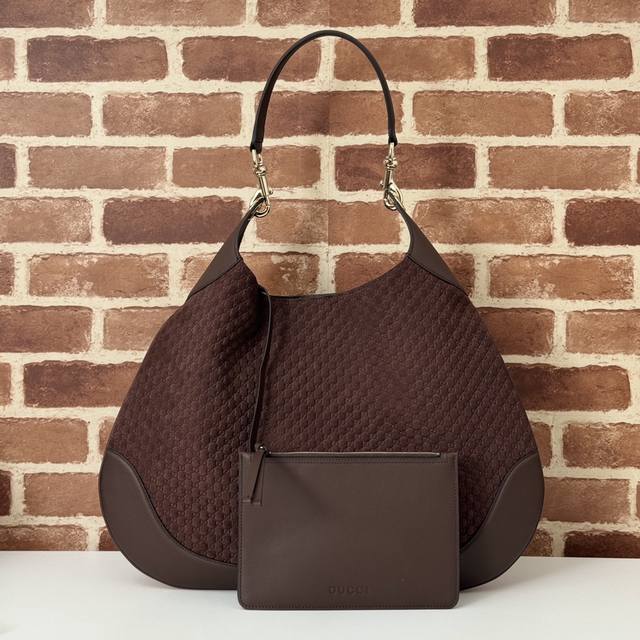 专柜品质，顶级原单货，实物实拍！款号815924咖啡压字，尺寸：宽49X高46X侧宽4Cm，