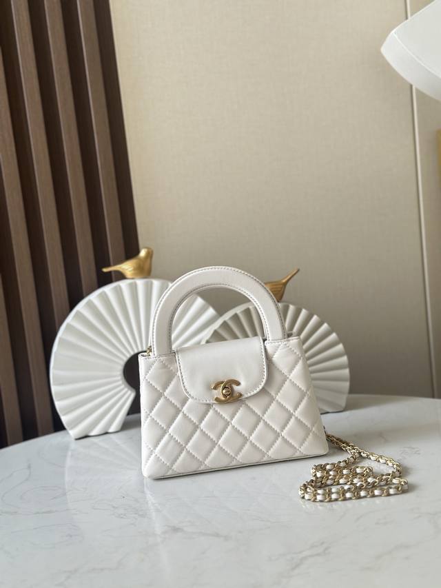 原厂皮 Chane1 24K Kelly 凯莉秋冬走秀爆款来袭 进口原厂皮 感觉钱包要按不住了Keyy作为设计灵感, 真的优雅之中又温柔了几分呢的Vintage 原厂皮 Chane1 24K Kelly 凯莉秋冬走秀爆款来袭 进口原厂皮 感觉钱包要按不住了Keyy作为设计灵感, 真的优雅之中又温柔了几分呢的Vintage