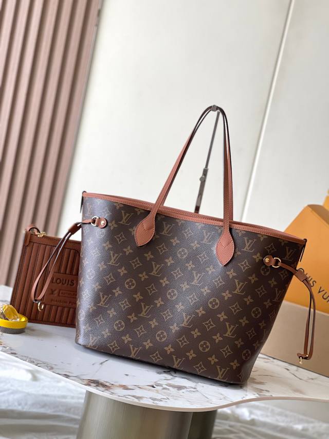 特级Mb芯片版原厂皮 Neverfull Inside Out中号手袋本季演绎经典设计的双面版本， 型号：M12061棕色动态芯片版 材料：A级全钢五金，进口原