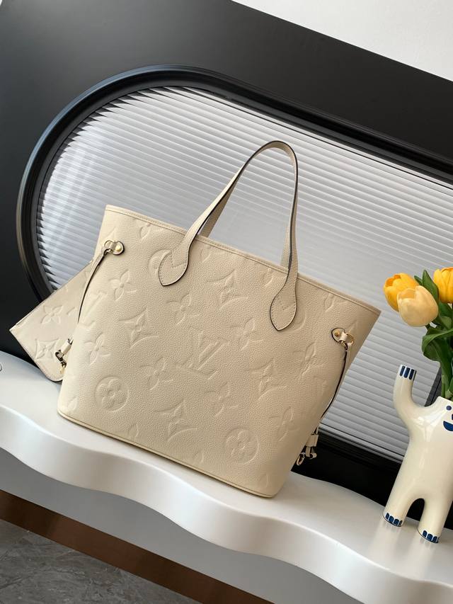 动态变码芯片 顶级原单加强版 M45685黑色 M45684米白 M45686灰色 M46135棕色 全皮压花 Neverfull中号购物袋！重新设计的内袋采用