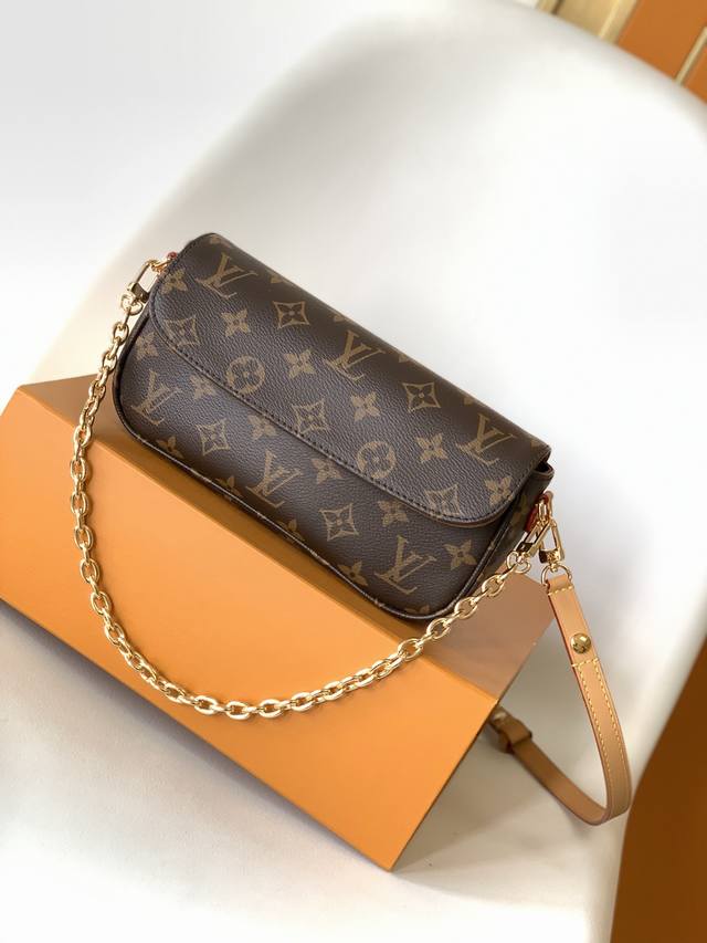 质量版本升级顶级原单 M81911 Wallet On Chain Ivy 手袋取材 Monogram 帆布，灵感源自 2000 年代的 Sac Recolet