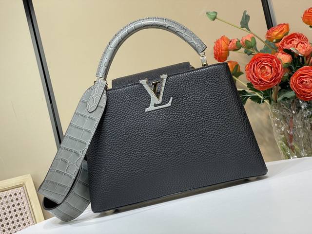 顶级原单复刻独家实拍 Capucines小号手袋 M48865 86037 黑色拼鳄鱼纹 本款由牛皮拼接鳄鱼皮纹，奢华的皮衬里，鳄鱼拼饰件，特有的Capucin