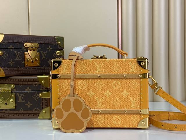 顶级原单复刻独家实拍 Handle Trunk 手袋 M12458 黄花 本款 Handle Trunk 手袋取材 Monogram Heritage 帆布，将