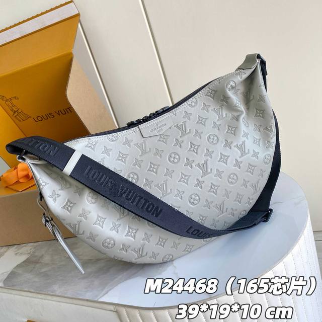 163C01 芯片版 内部价P 款号： M24468， 原单加强版 独家实拍背景图 本款Hobo Hamac手袋取材柔软的Monogram Shadow压纹牛皮
