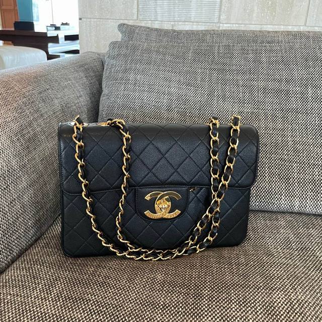 Chanel Vintage 贝嫂同款 绝版大双C金扣包 尺寸:30X21X8Cm