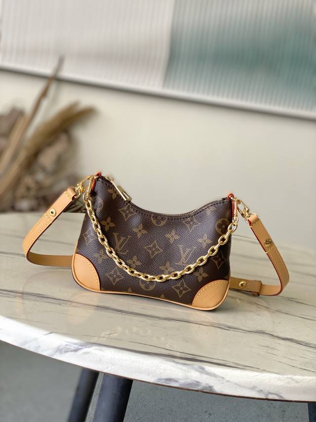 迷你号 钢五金顶级原单 M25519 Boulogne Mini手袋取材经典 Monogram 帆布，肩带实现长短肩背和斜挎选择，取下即可化身链条包或手拿包。2