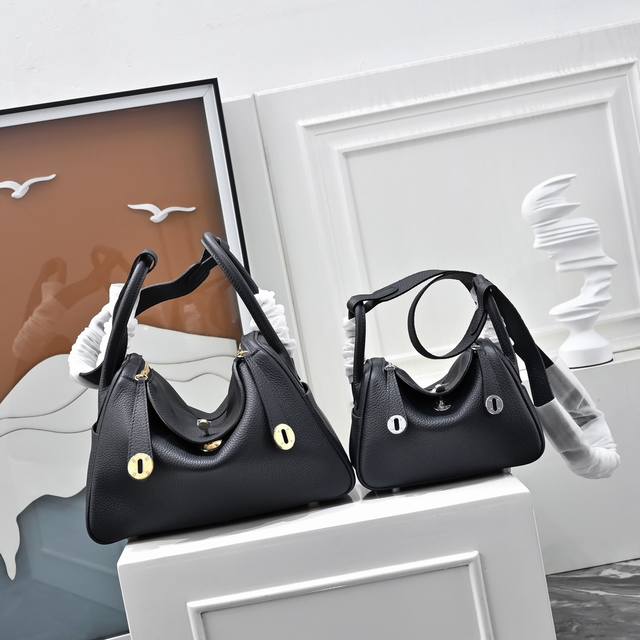 热卖推荐.十六色 打破常规_ 既有设计感又低调气质. 头层小牛皮，精美做工. 现货26｜19Cm_金银