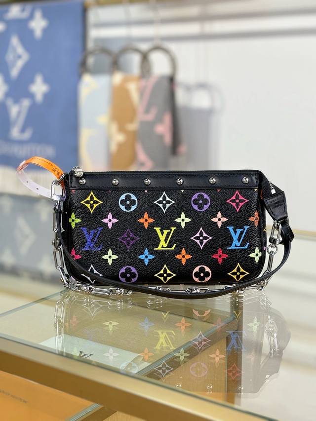 出厂价P 特级Mb芯片版原厂皮 X Tm Pochette Accessoires 手袋 型号：M13663黑彩 材料：A级全钢五金，进口原厂面料 包装：全套原