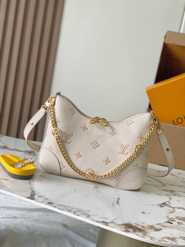 特级Mb163C芯片版原厂皮 本款 Boulogne手袋 型号：M14634 材料：A级全钢五金，进口原厂牛皮 包装：全套原厂免税Mb包装 尺寸：16 X 9.