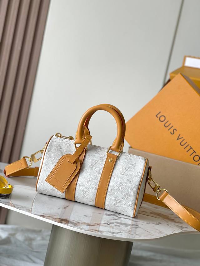 特级Mb163C芯片版原厂皮 本款 Keepall Bandouliere 25 手袋 型号：M15706白动态芯片 材料：A级全钢五金，进口原厂面料 包装：全