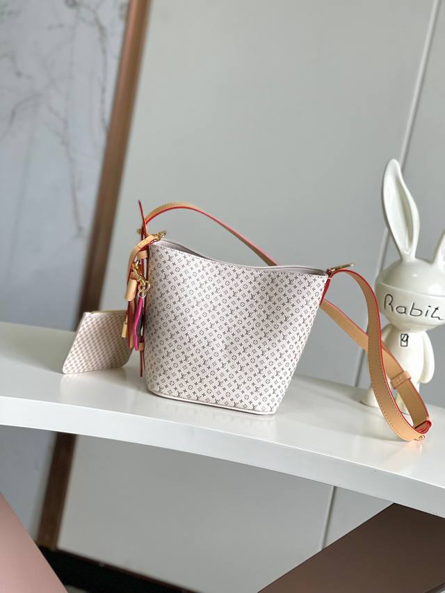 海原外单 独实家拍 半钢163芯片 M15130 路易威登以 Lv Romance 元素传递灵动活力,于 2025 早秋系列倾情推出此款 All In Bb 手 海原外单 独实家拍 半钢163芯片 M15130 路易威登以 Lv Romance 元素传递灵动活力,于 2025 早秋系列倾情推出此款 All In Bb 手