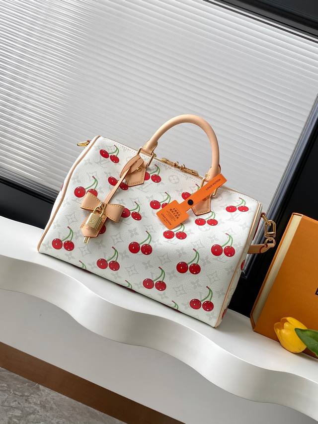 动态163C芯片 顶级原单加强版 M14238白色 樱桃枕头包Speedy Speedy Soft 30手袋 本款 Speedy Soft 30 手袋以融合 M