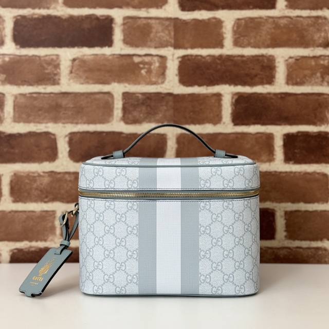 专柜品质，顶级原单货，实物实拍！款号811489灰蓝，尺寸：25X高17.5X侧宽15Cm，