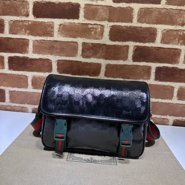 专柜品质,顶级原单货,实物实拍!款号760123克水晶~尺寸:宽27X高20X侧宽10Cm,出货了。 专柜品质,顶级原单货,实物实拍!款号760123克水晶~尺寸:宽27X高20X侧宽10Cm,出货了。