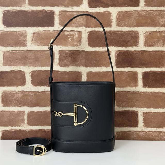 专柜品质,顶级原单货,实物实拍!款号833665克皮,尺寸:宽18.5X高20X侧宽8.5Cm, 专柜品质,顶级原单货,实物实拍!款号833665克皮,尺寸:宽18.5X高20X侧宽8.5Cm,