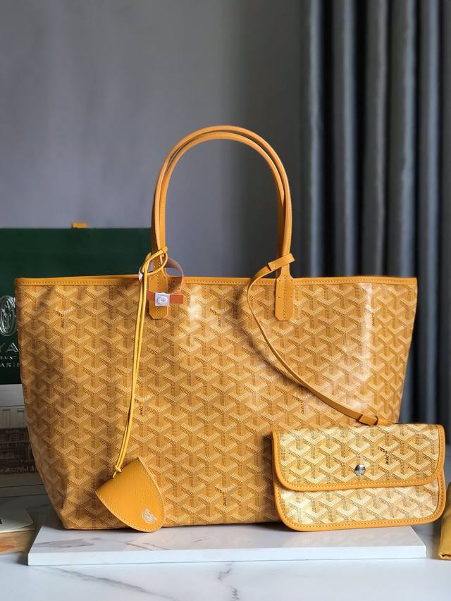 正品级 ，中号 Goyard 戈雅 经多次研究与改良，不断提升面料与皮质，全方位独家定制只为不断达到客户的高品质要求 底布采用与Zp一致的定制高品雨露麻，再涂上