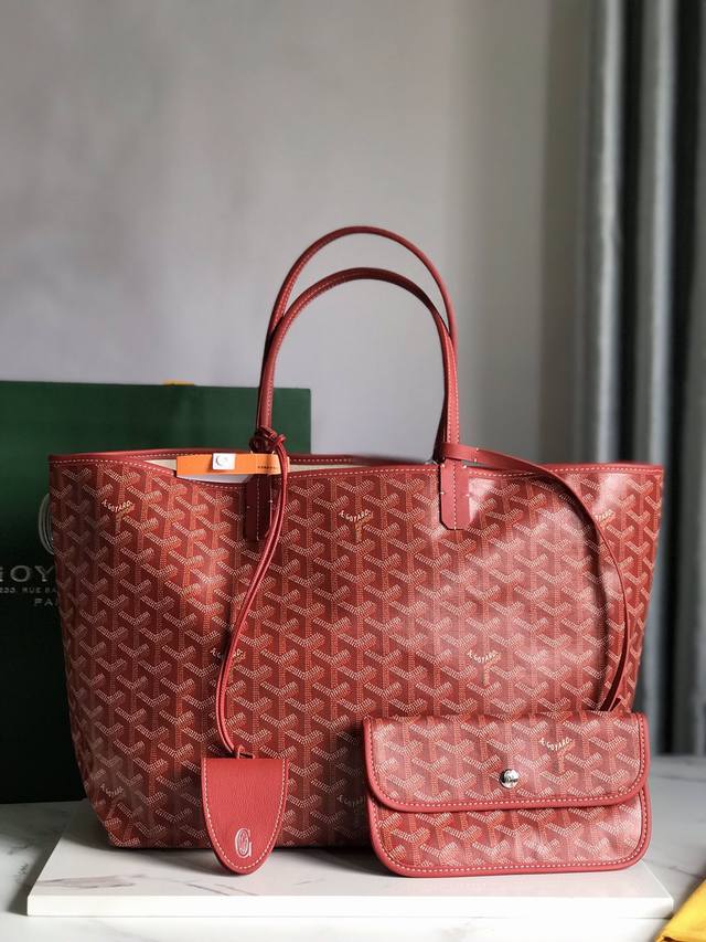 正品级 ，中号 Goyard 戈雅 经多次研究与改良，不断提升面料与皮质，全方位独家定制只为不断达到客户的高品质要求 底布采用与Zp一致的定制高品雨露麻，再涂上