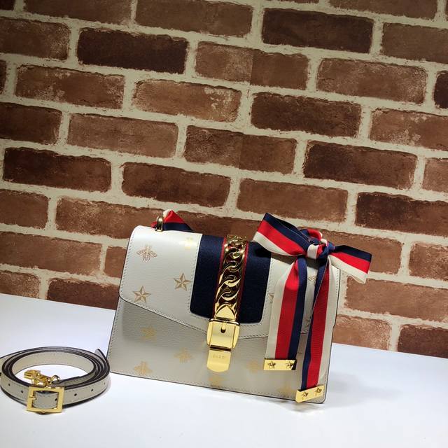 专柜品质，顶级原单货，实物实拍，款号524405米白蜜蜂尺寸：宽25.5X高17X侧宽8，出货啦！