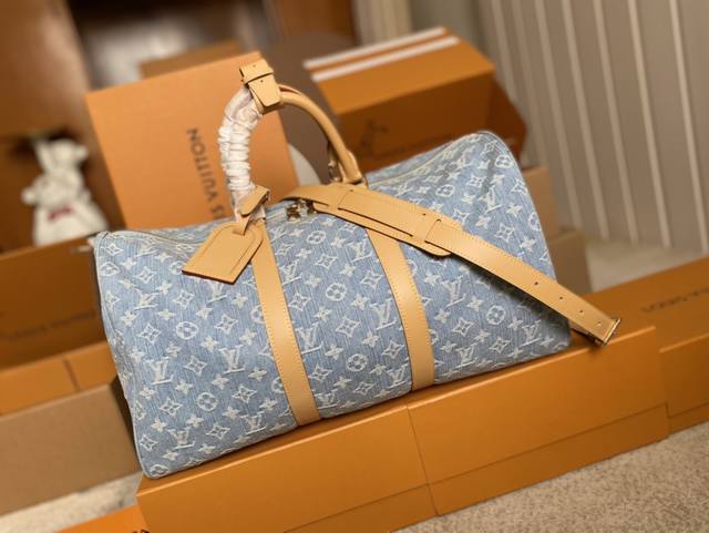 顶级原单 M25334Keepall Bandouli本款Keepall Bandouliere 45旅行袋Monogram Denim材质响夏日序曲：棉料织就