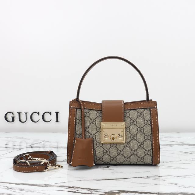 专柜品质,原厂皮,款号841653杏棕尺寸:宽20X高13.5X侧宽8。现货出货! 专柜品质,原厂皮,款号841653杏棕尺寸:宽20X高13.5X侧宽8。现货出货!