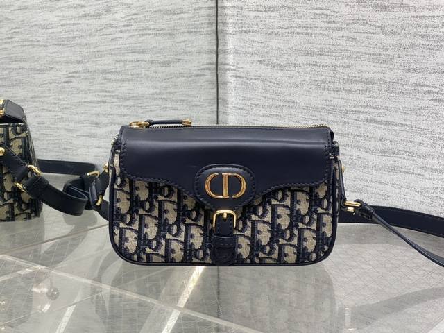 顶级 配全套原版包装 现货 30Montaigne Pocket蒙田2025最新新款~拼皮花色链条Woc，是不是千金感满满单肩斜挎两用是梦中情包没错了 Size