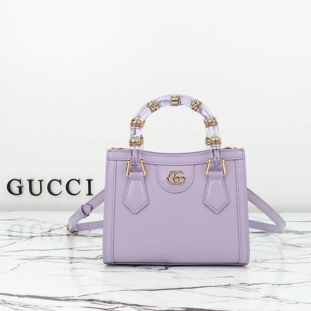 专柜品质,原厂皮,款号832936紫皮尺寸:宽20X高16X侧宽10。现货出货! 专柜品质,原厂皮,款号832936紫皮尺寸:宽20X高16X侧宽10。现货出货!