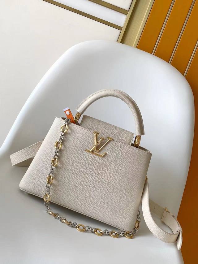 M12936黑色 M12935灰色 M12938米白 M12937红色特级原厂 动态 163本款 Capucines Bb 手袋取材柔韧 Taurillon 牛