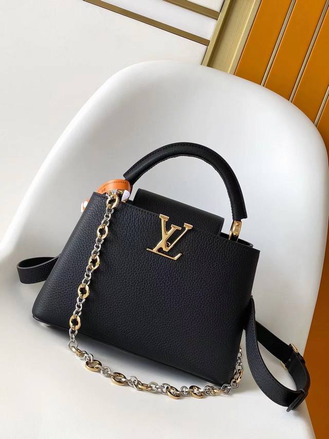 M12936黑色 M12935灰色 M12938米白 M12937红色特级原厂 动态 163本款 Capucines Bb 手袋取材柔韧 Taurillon 牛