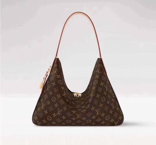 调价 顶级原单 独家实拍 动态芯片 本款M11952老花小号 大号12098这款中古Retiro 手袋 以标志性的老花面料制成，搭配奢华的黄皮，经典永恒。优雅低