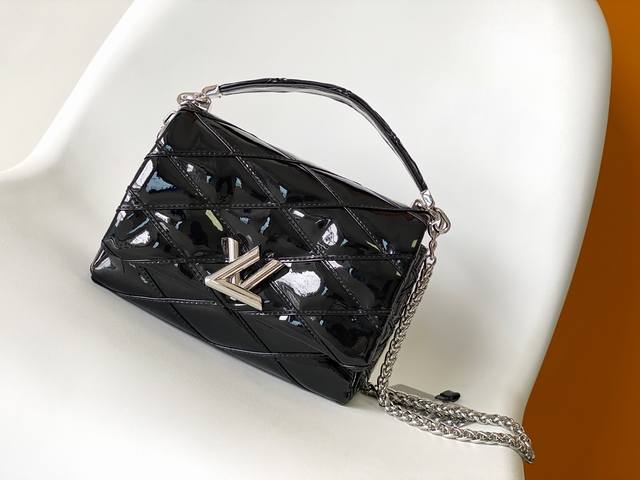 M25107 银色M22891黑色 M M25046漆皮黑 M23045 灰色 M25060米白配杏 M22890纯白 M25106大红 M23568米色 M2