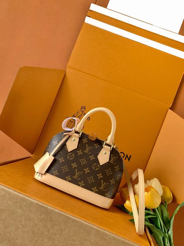 出厂价P M53152全钢复制，路易威登标志性手袋中设计结构最为挺括的一款，其原型是由加斯顿 威登设计并以Alma Bridge 为其命名的一款作品，此桥连接了