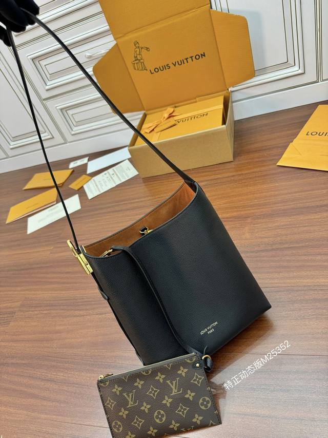 出厂价P M25352特正版 动态码 品质提升．专柜同步，动态电子芯片、礼品袋、保护纸，铜版电子标签、合格证 皮料是正品代工厂P意大利A级皮料 特级正品 :所谓