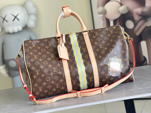 01945 顶级原单 本款 Keepall BandoulièRe 50 旅行袋选用 Monogram Macassar 帆布，为侧带、名牌、织物内衬和顶部皮革