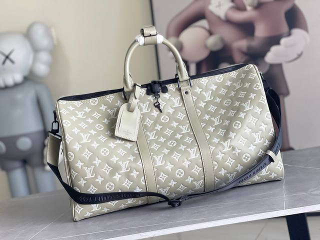 顶级原单 M12504 Keepall 50旅行袋 配肩带 此款Keepall 旅行袋融汇品牌传统元素 Monogram花纹 与充满现代感的精致细节 ，旅行袋，