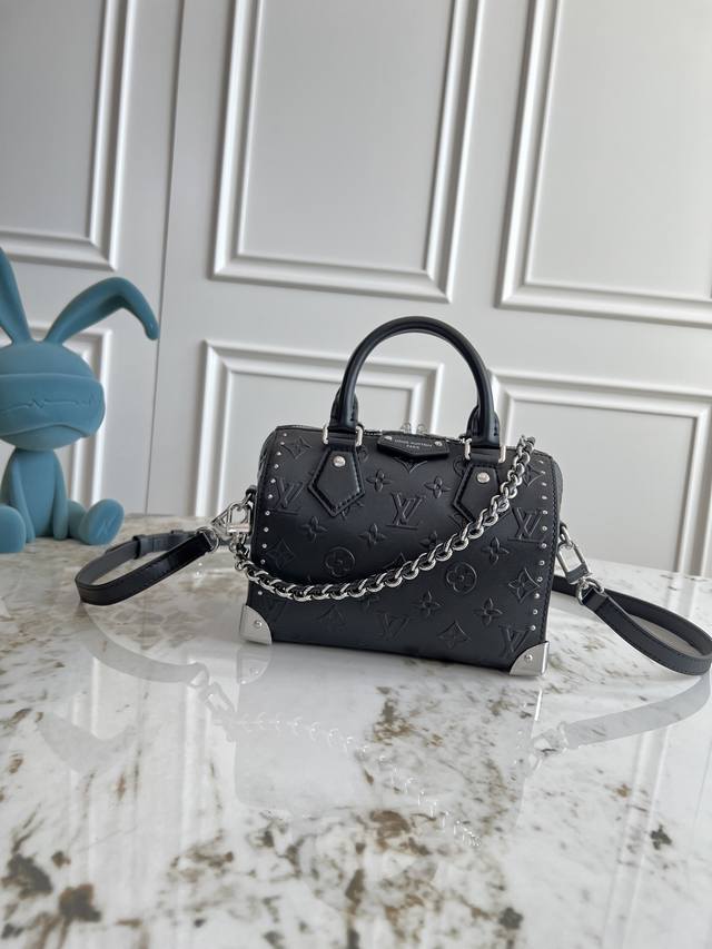 头层小牛皮，163变码芯片 M14575 顶级原单 163C01动态变码 本款 Onthego 小号手袋出自 Monogram Bold 系列，以利落构型点睛