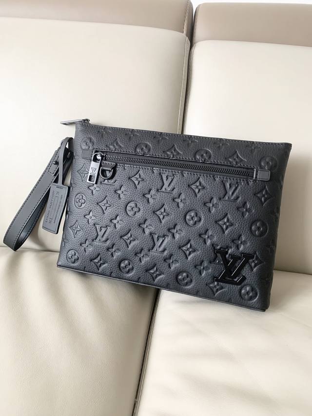 Lv路易最新推出 奢華 原版 精選皮料中的鉑金-高檔荔枝纹牛皮，精致內襯設計均勻的走線，超大的內部空間獨特的設計[閃電]時尚高檔簡潔大方 讓它引領時尚新風潮 規