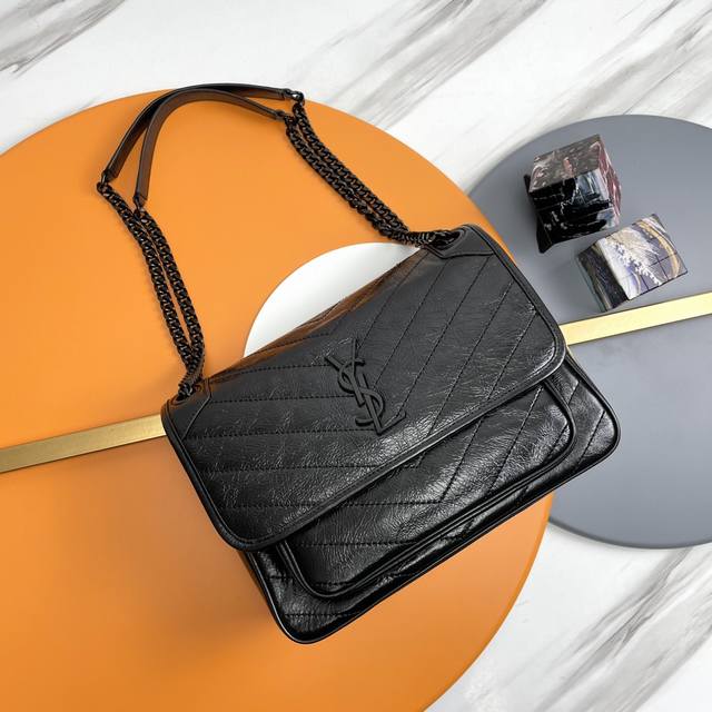 黑色黑链条#原单# 完全复刻出正品品质_敢敢的说与正品是99%的相似度_其实说100%也不过分，就是我想给自己留1%的进步空间_根本没必要浪费钱去专柜买正品！直